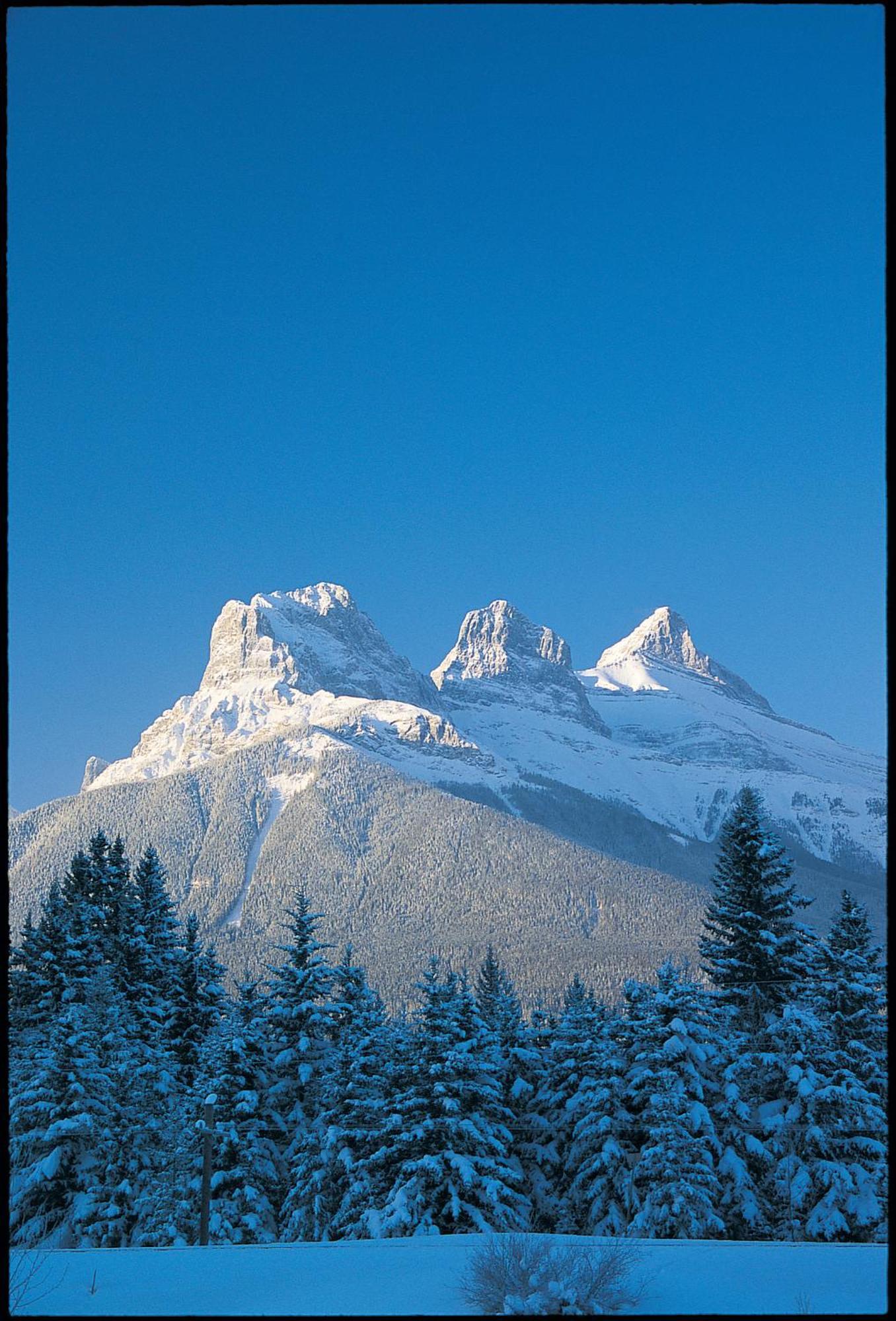 Canmore Inn & Suites Esterno foto
